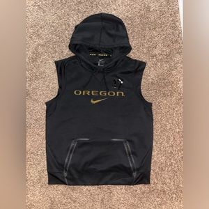 UNIVERSITY OF OREGON Football sleeveless sweatshirt